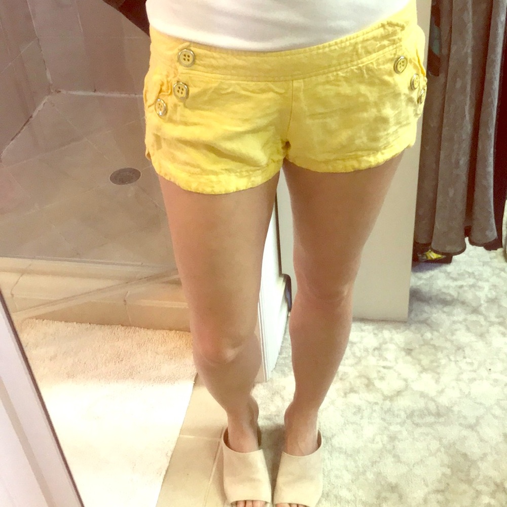 Light yellow linen shorts